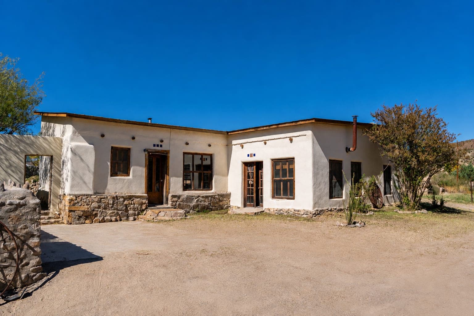 The restored Dr. White's House